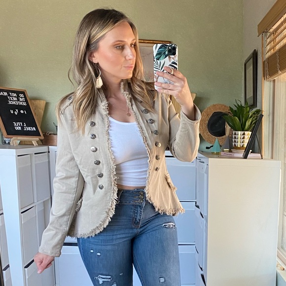 Long Sleeve Open Front Light Denim Military Jacket - Picture 12 of 12